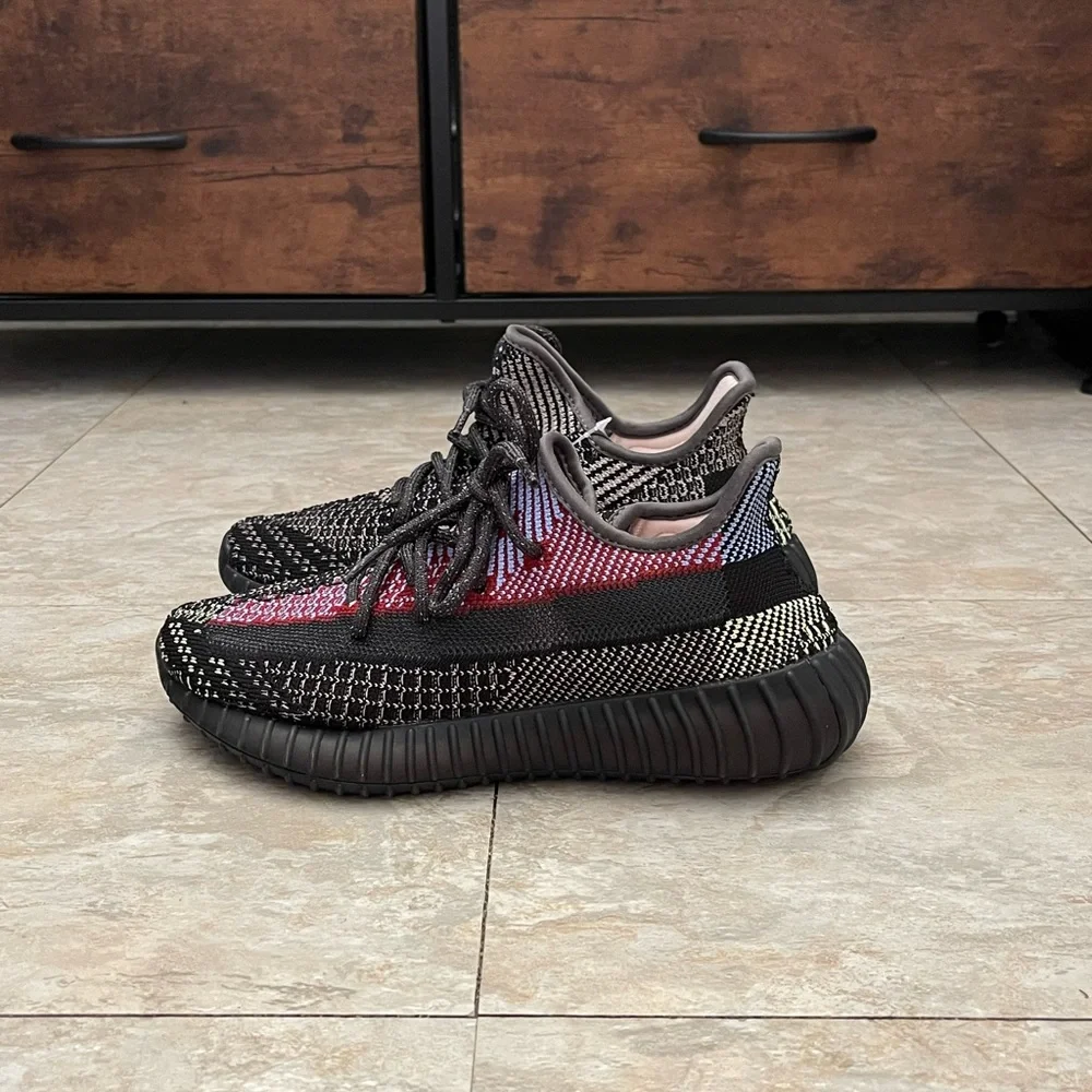 🤍SOLD🤍 Yeezy Boost 350 V2 Yecheil Reflective - Picture 3 of 8